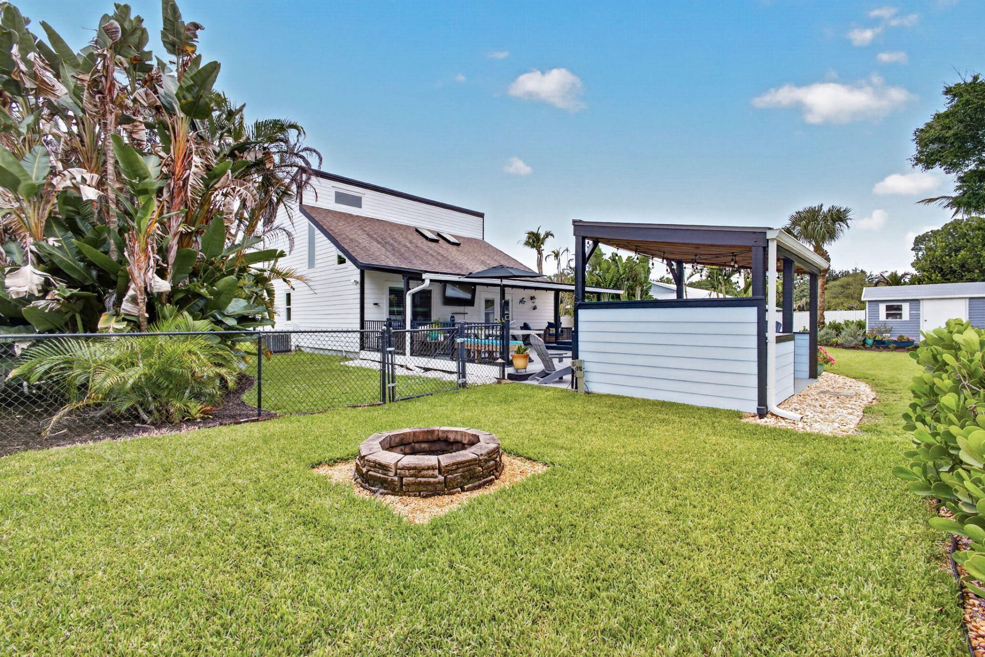 5723 SE Orange Blossom Trail, Hobe Sound, FL 33455 Photo