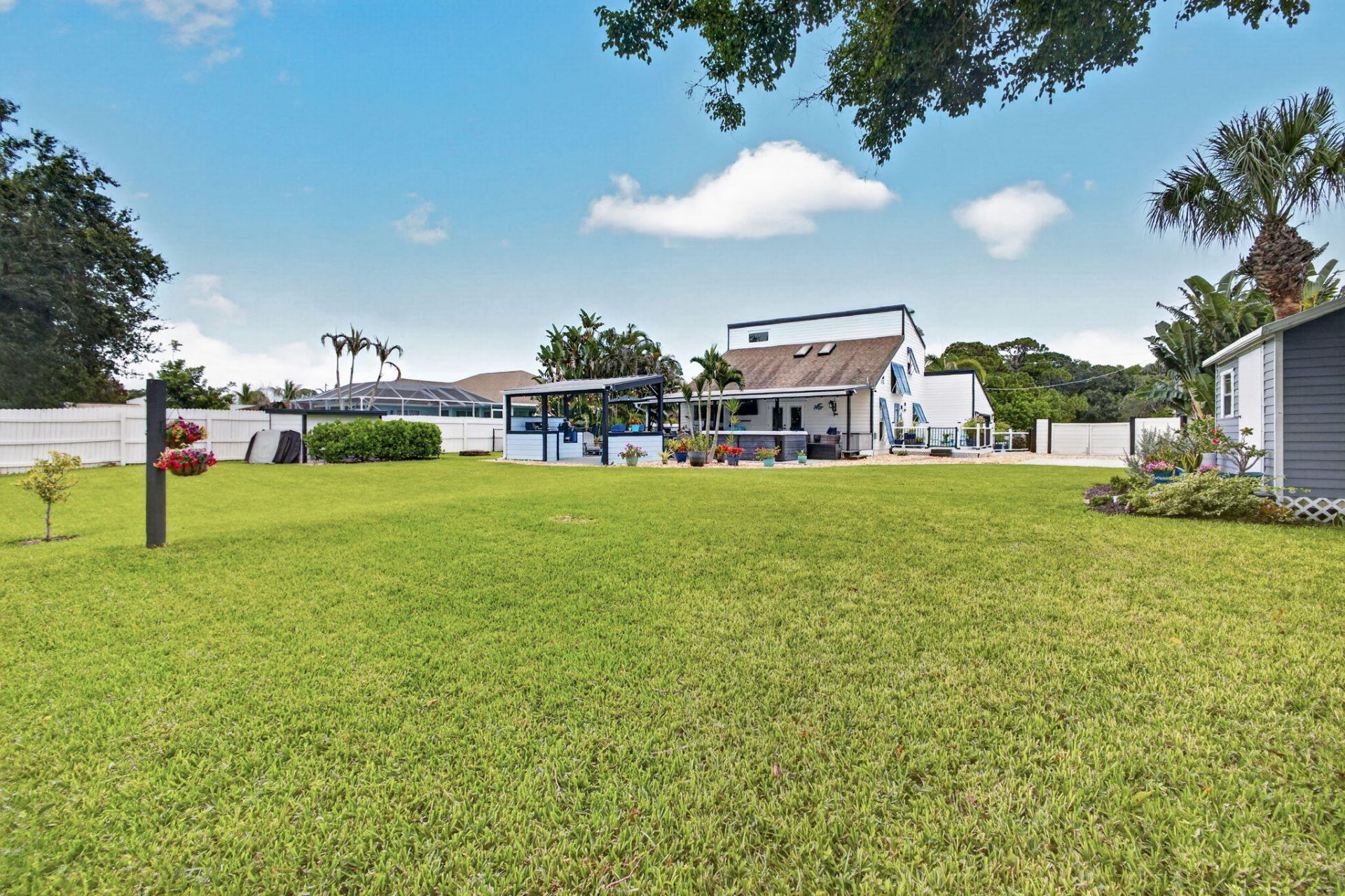 5723 SE Orange Blossom Trail, Hobe Sound, FL 33455 Photo