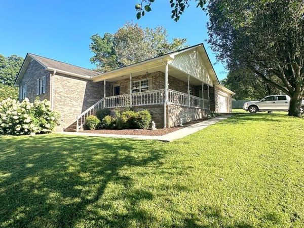2622 Lake Pointe Drive, Cookeville, TN 38506