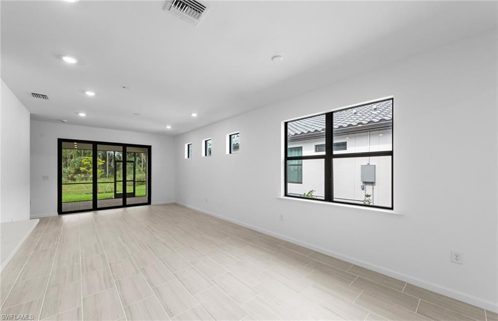 2127 Freemont Way, Naples, FL 34120 Photo
