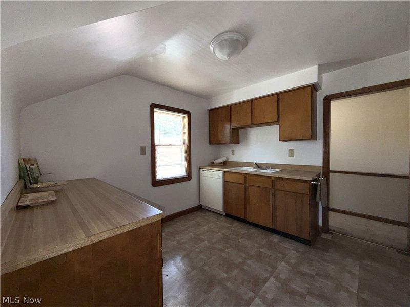 2231 Alger Road, Lakewood, OH 44107 Photo 21