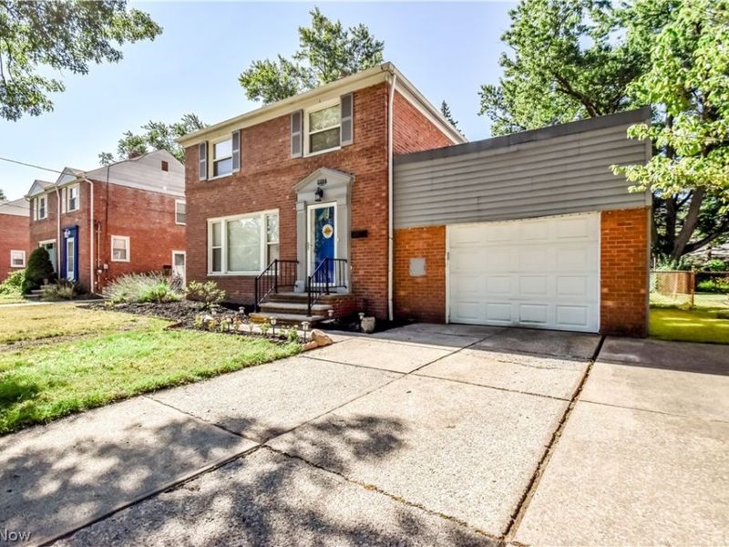5284 Haverford Drive, Lyndhurst, OH 44124 Photo 3