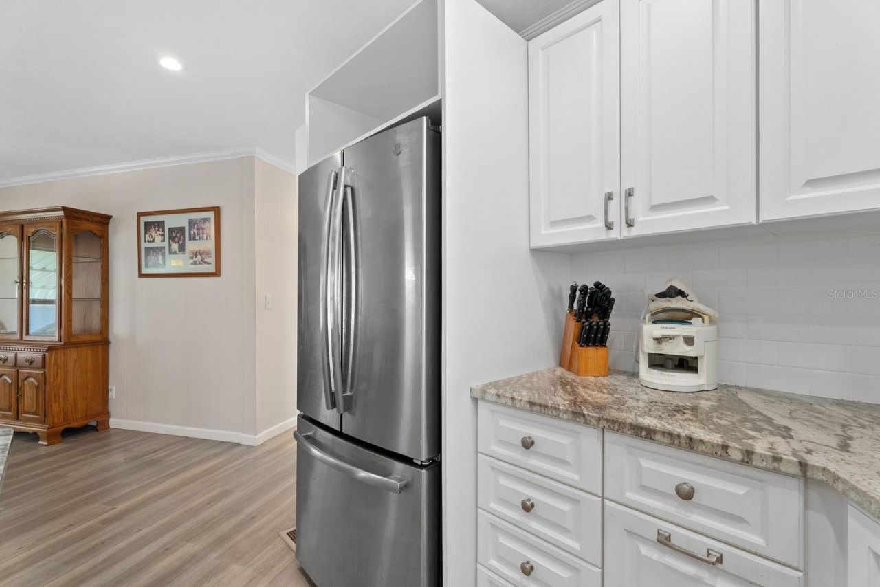 808 53rd Avenue E, Unit 18, Bradenton, FL 34203 Photo