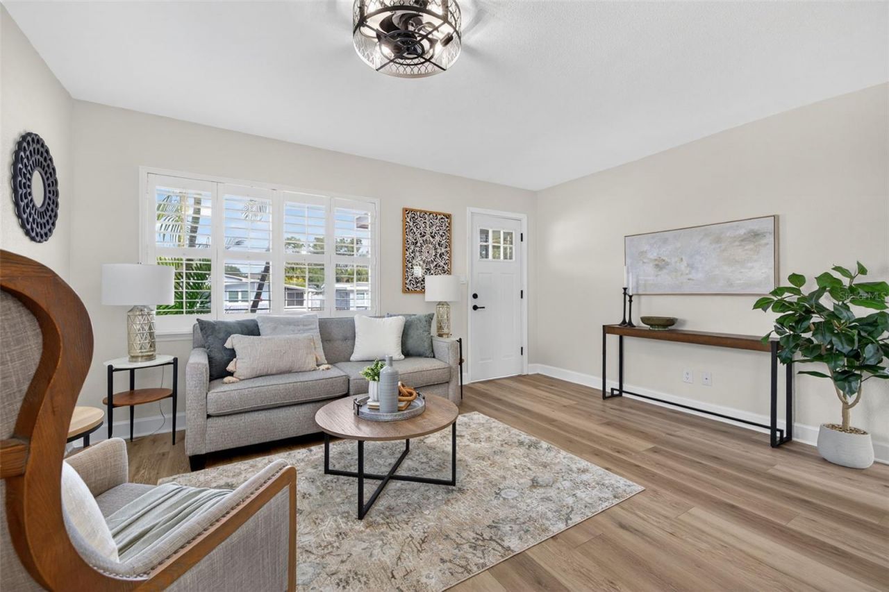 486 49th Avenue N, Saint Petersburg, FL 33703 Photo