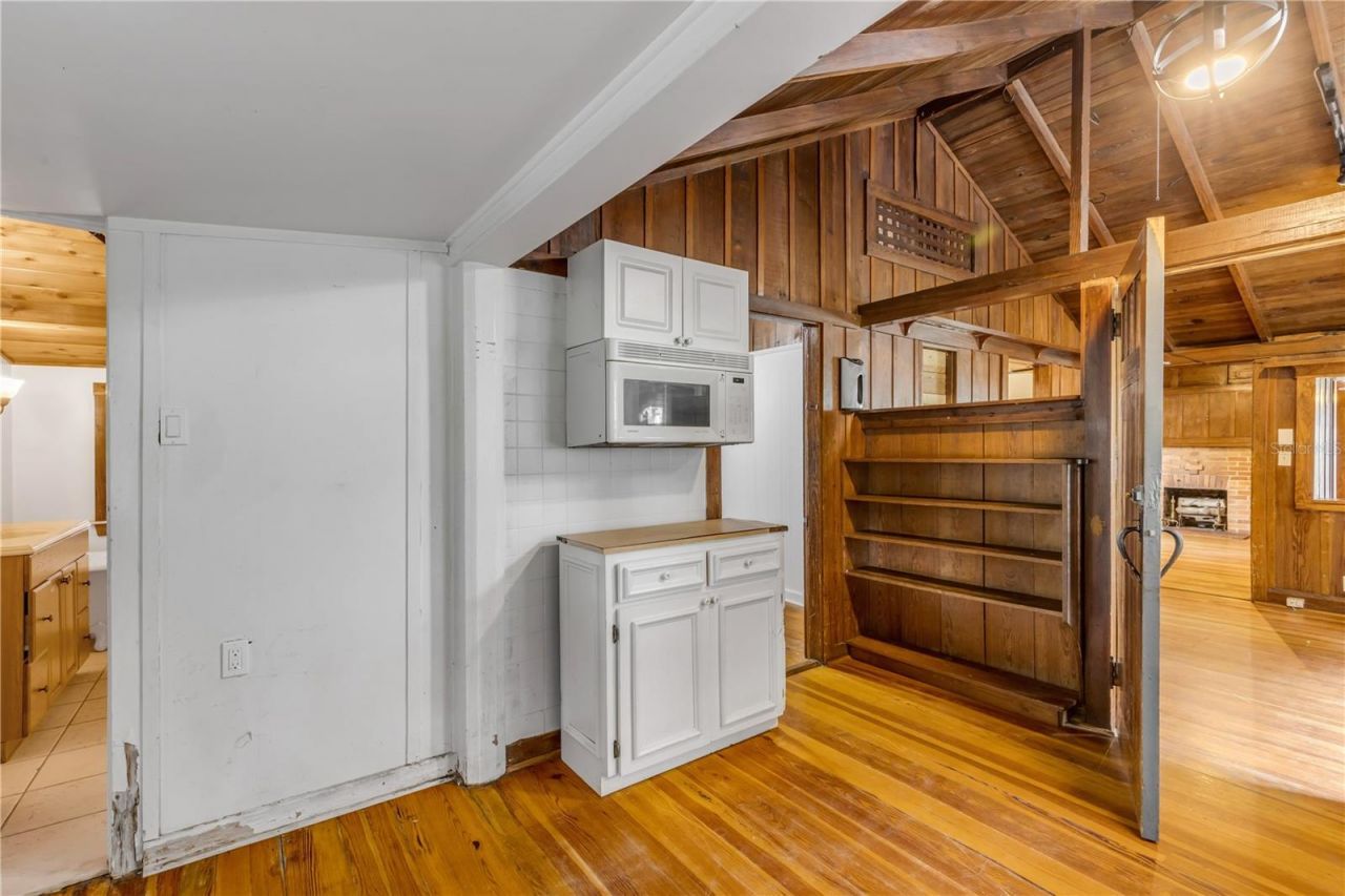 304 Flagler Avenue, New Smyrna Beach, FL 32169 Photo