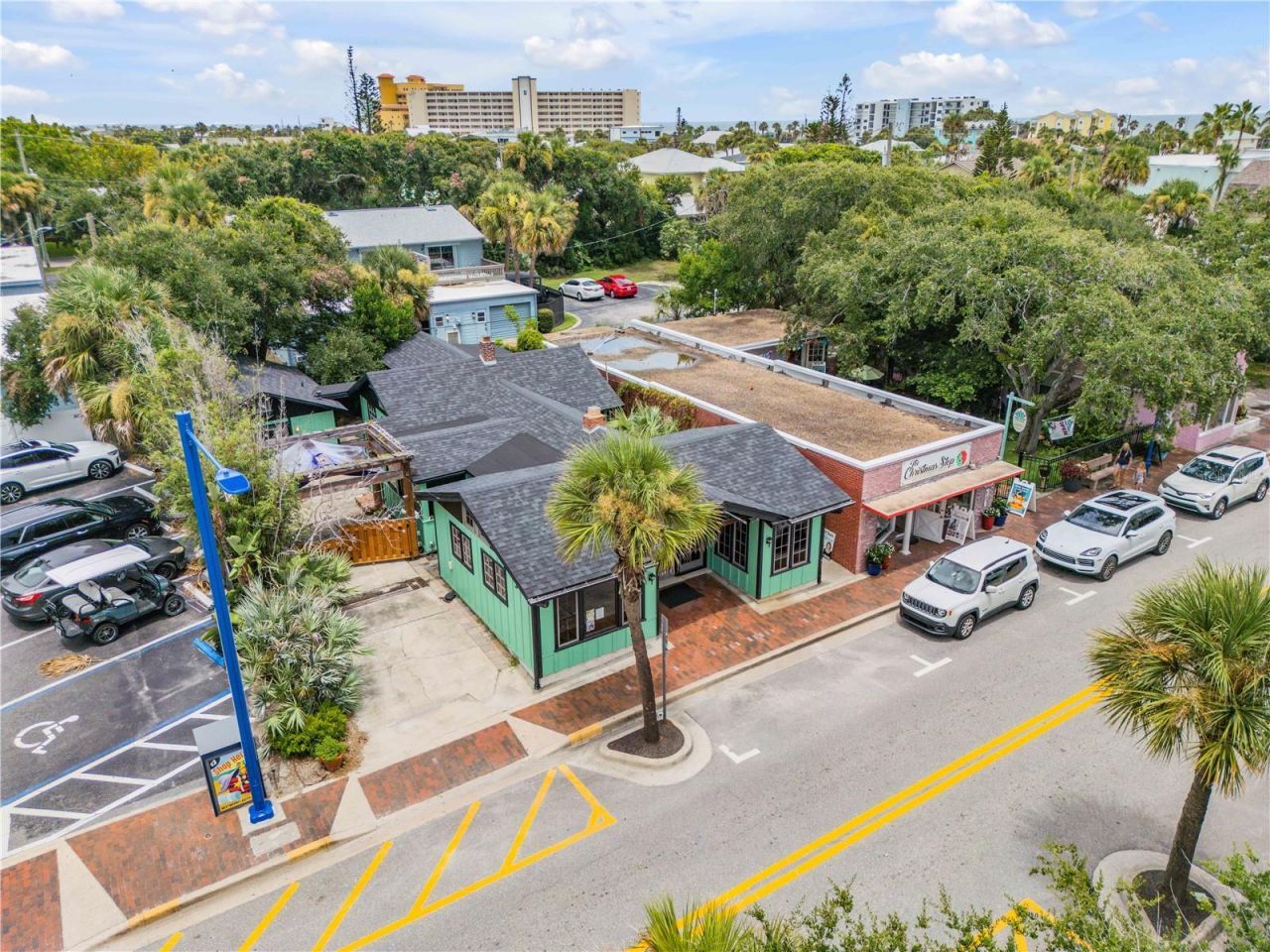 304 Flagler Avenue, New Smyrna Beach, FL 32169 Photo