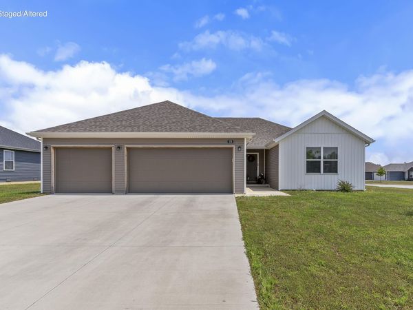 578 W Oak Lawn Street, Rogersville, MO 65742
