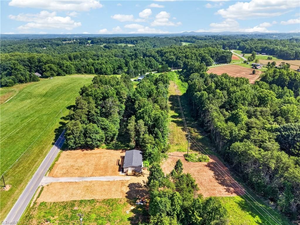 3785 Rockford Road, Dobson, NC 27017 Main Photo