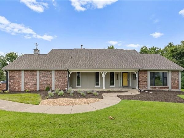 9601 W 127th Terrace, Overland Park, KS 66213