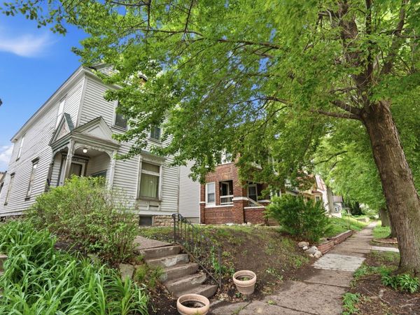 719 22nd Street , Rock Island, IL 61201