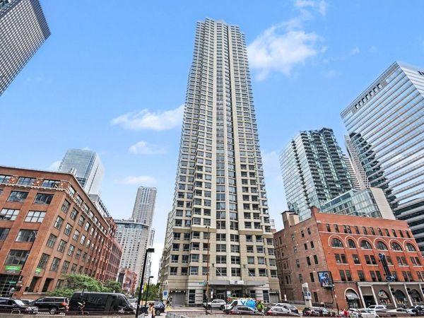 440 N Wabash Avenue , Unit 3204, Chicago, IL 60611