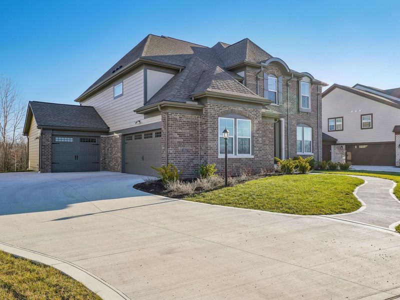 2704 Sycamore, Hilliard, OH 43026 Photo 2