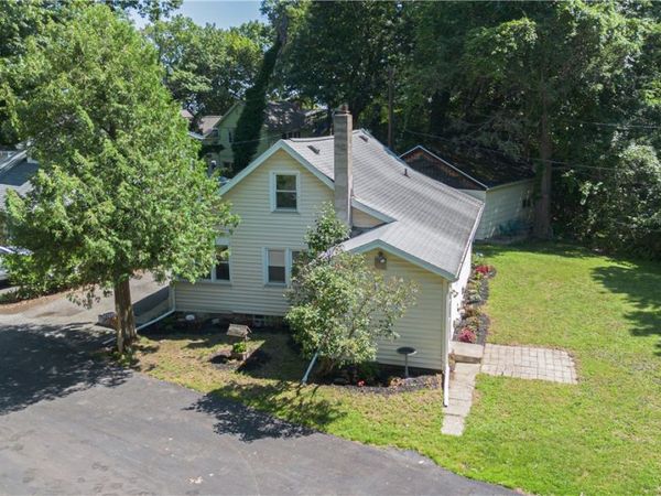 10 Scenic View Drive, Rochester, NY 14622