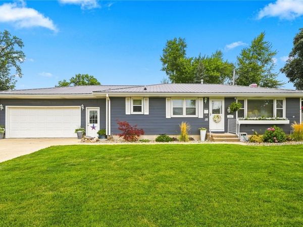 1580 24th Street , Marion, IA 52302
