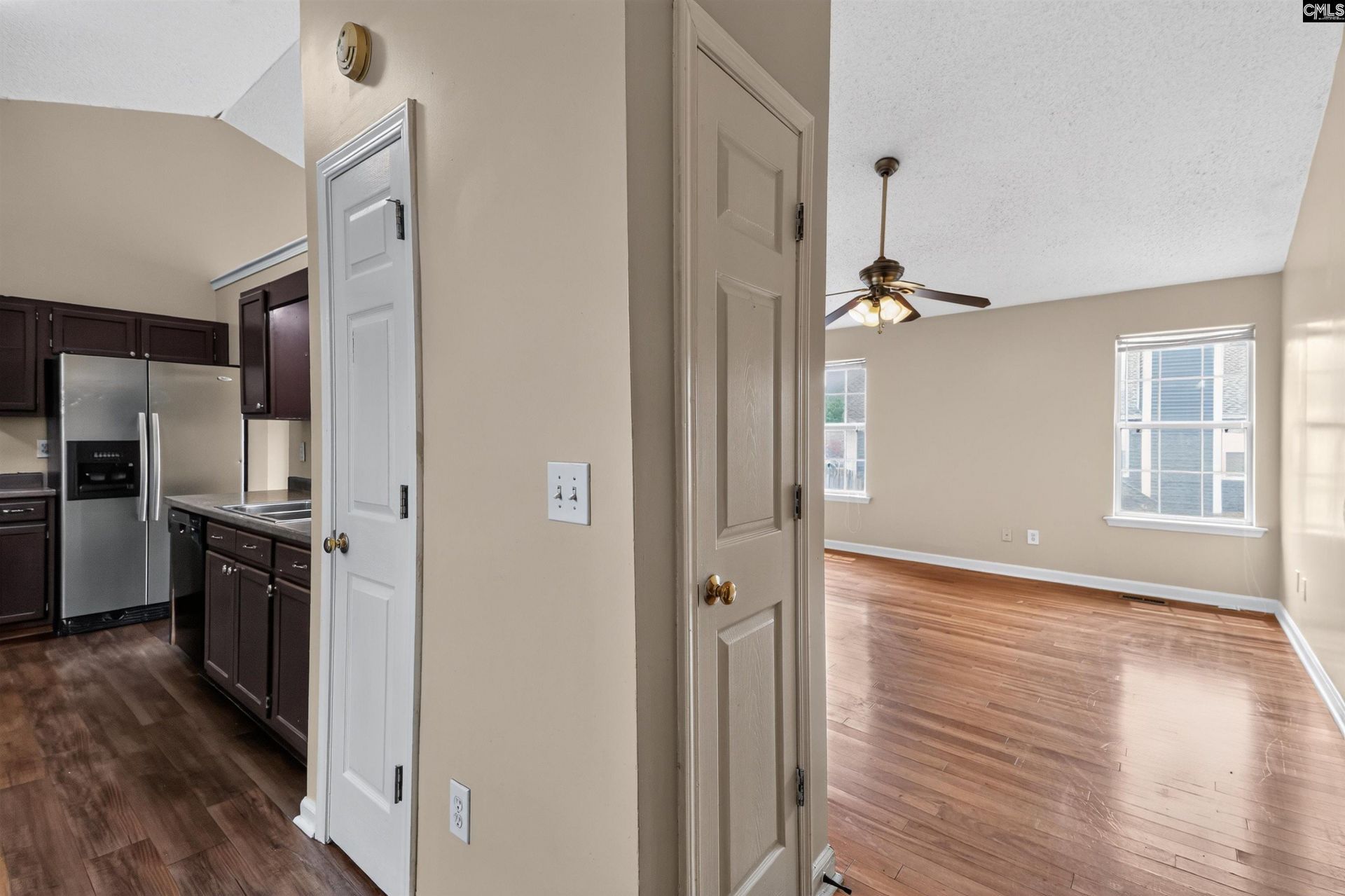 212 Carriage Oaks Drive  Photo 9