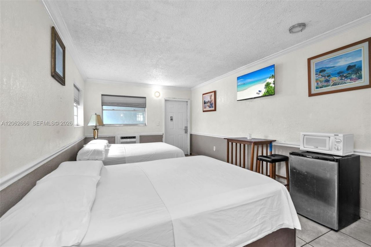 8 E 13th St , Hialeah, FL 33010 Photo