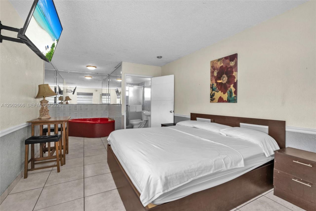 8 E 13th St , Hialeah, FL 33010 Photo