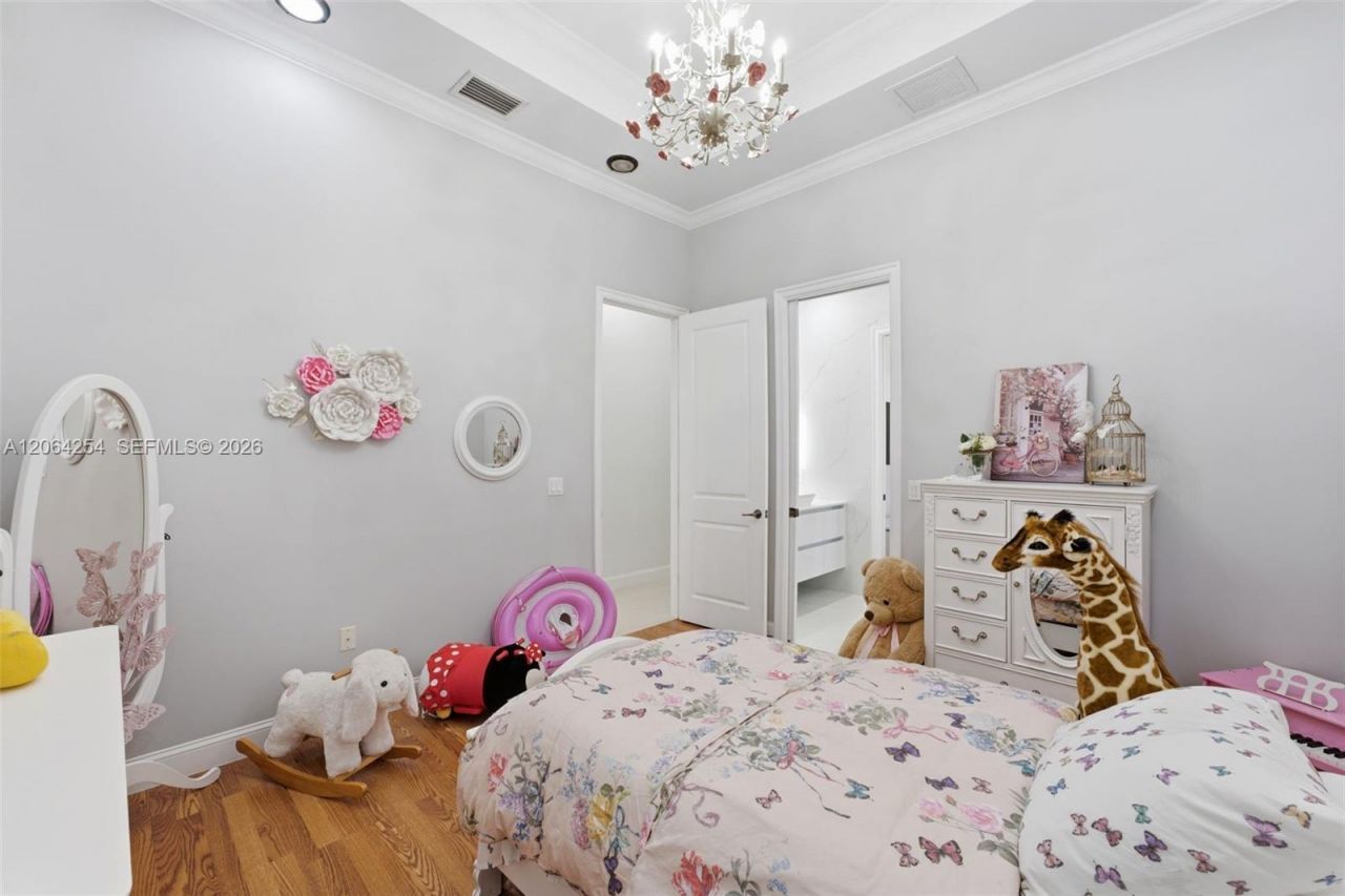 10181 NW 131st St, Hialeah Gardens, FL 33018 Photo