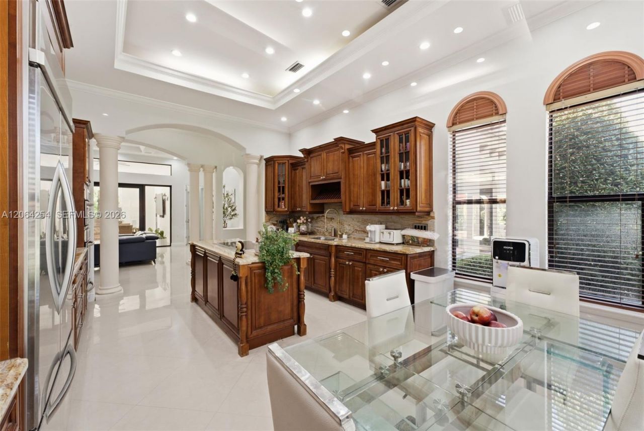 10181 NW 131st St, Hialeah Gardens, FL 33018 Photo