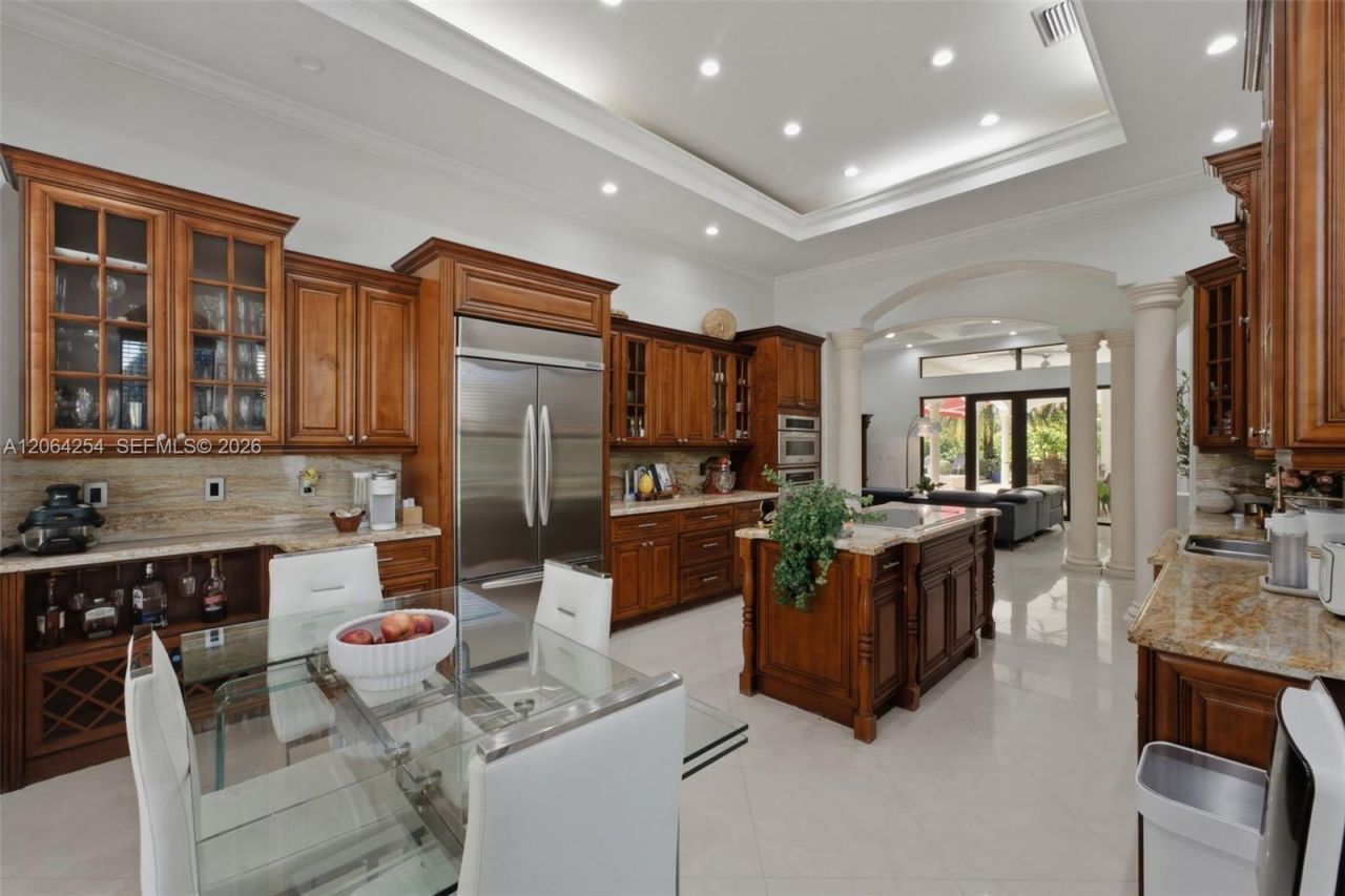 10181 NW 131st St, Hialeah Gardens, FL 33018 Photo