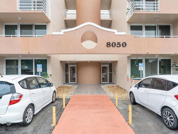 8050 NW 8th St , Unit 1110, Miami, FL 33126