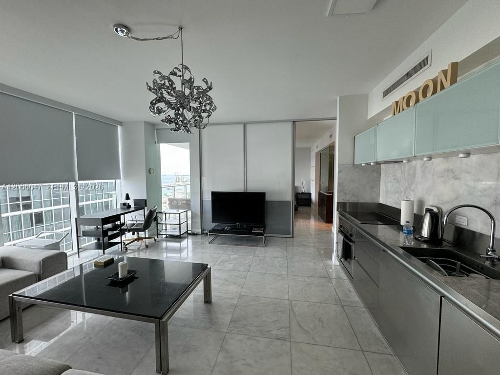 1040 Biscayne Blvd , Unit 1505, Miami, FL 33132 Photo