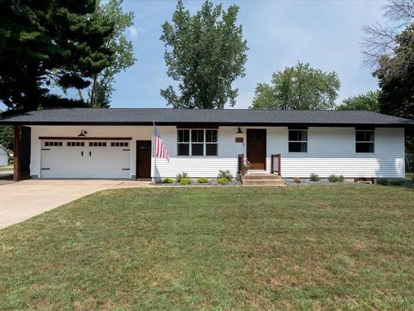 421 21st Avenue, Menomonie, WI 54751