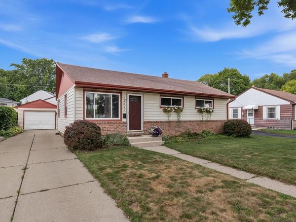 4045 S Hately AVENUE, Saint Francis, WI 53235