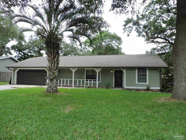 3206 Raines St, Pensacola, FL 32514