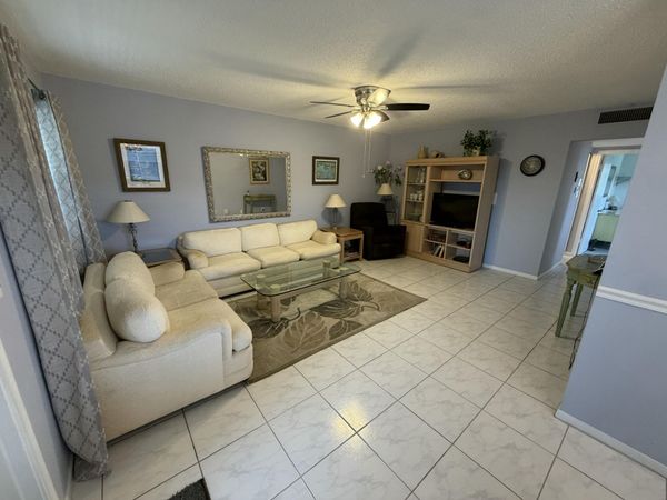 24 EASTHAMPTON A, West Palm Beach, FL 33417