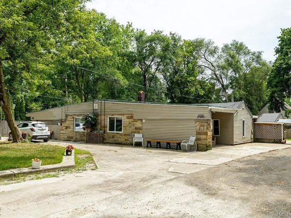 8595 Orchard , Dexter Township, Mi 48169