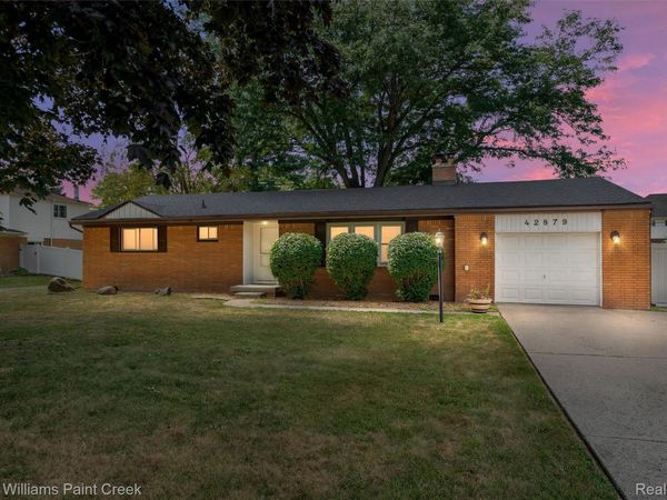 42879 Hanks Lane , Sterling Heights, Mi 48314