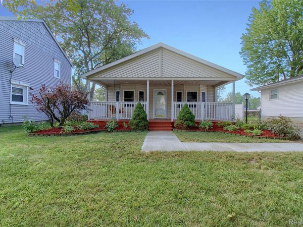 6036 Park Blvd, Berlin Township, Mi 48179