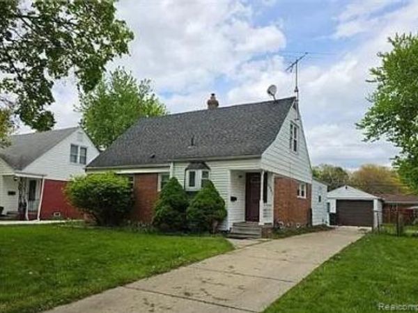 19983 Lancaster Street , Harper Woods, Mi 48225