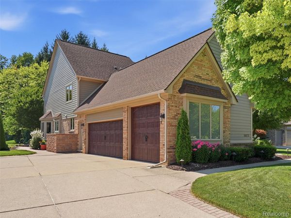 50173 Hedgeway Drive , Shelby Township, Mi 48317