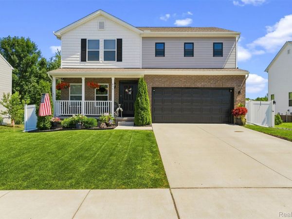 435 Old Farm Lane , Lapeer, Mi 48446