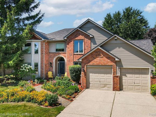 3128 Charlwood Drive , Rochester Hills, Mi 48306