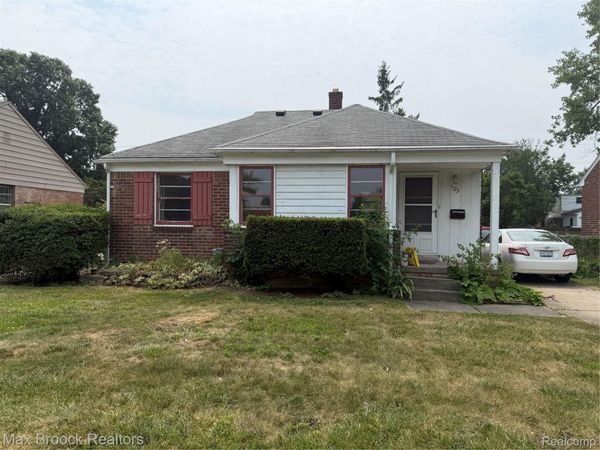 923 W 12 Mile Road, Royal Oak, Mi 48073