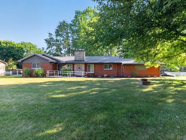 1140 Wilson Avenue, Saginaw Township, Mi 48638