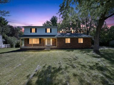3461 Maple Drive, Ypsilanti, Mi 48197