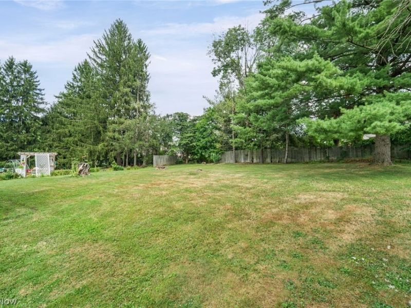 14421 Garden Street, Burton, OH 44021 Photo 34