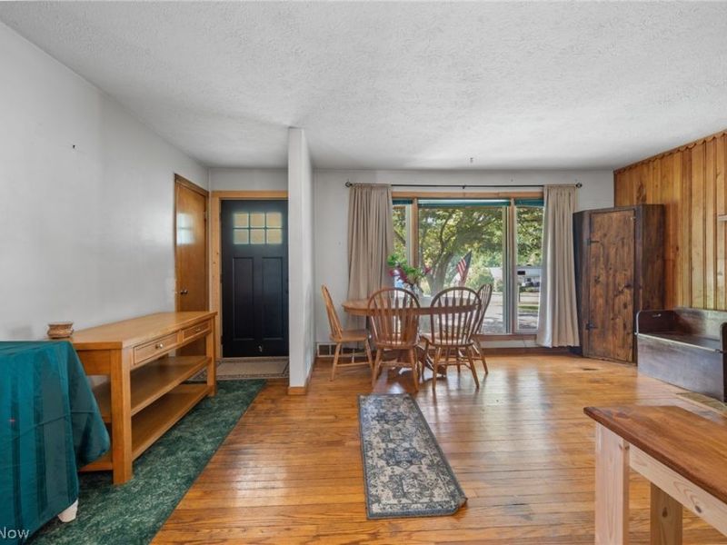 14421 Garden Street, Burton, OH 44021 Photo 7
