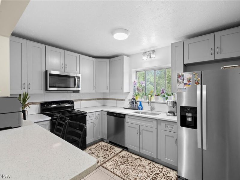 5200 Royalton Road, Unit D12, North Royalton, OH 44133 Photo 3