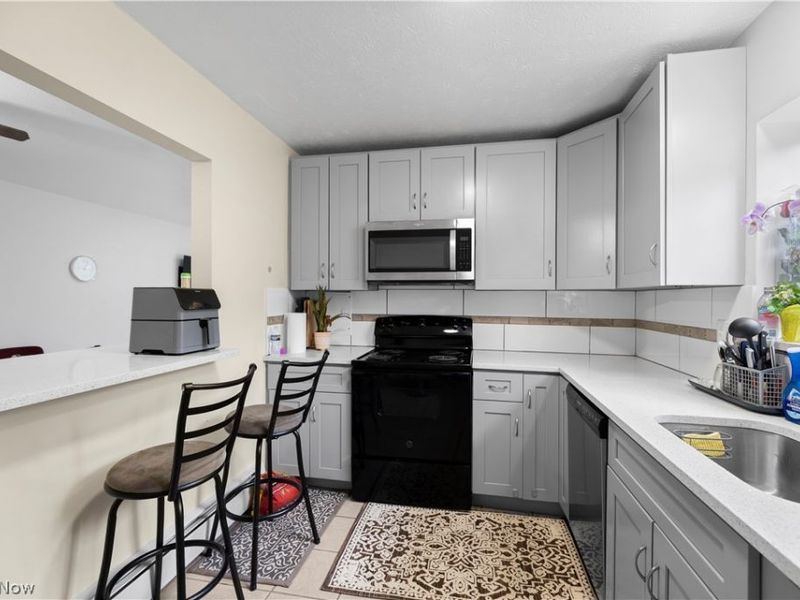5200 Royalton Road, Unit D12, North Royalton, OH 44133 Photo 4