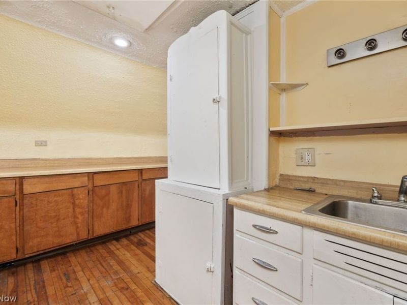 3408 Riverside Avenue, Cleveland, OH 44109 Photo 25