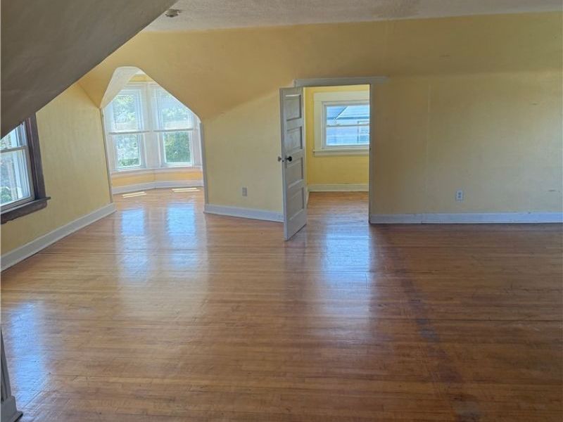 3408 Riverside Avenue, Cleveland, OH 44109 Photo 8