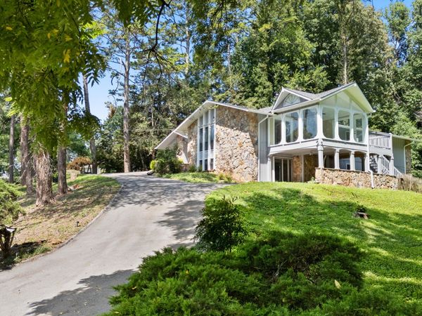 8129 NW Ainsworth Drive, Knoxville, TN 37909