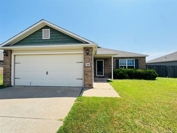 7309 S Gardenia Avenue , Broken Arrow, OK 74011