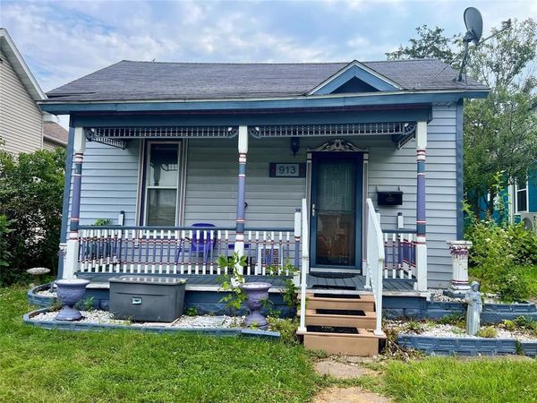 913 Summer Street, Eau Claire, WI 54701