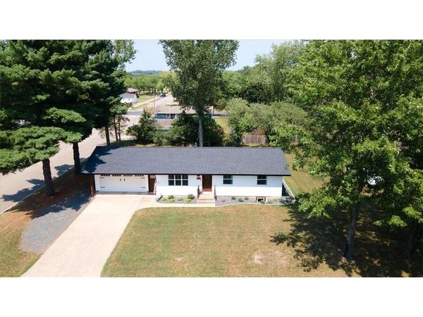 421 21st Avenue, Menomonie, WI 54751